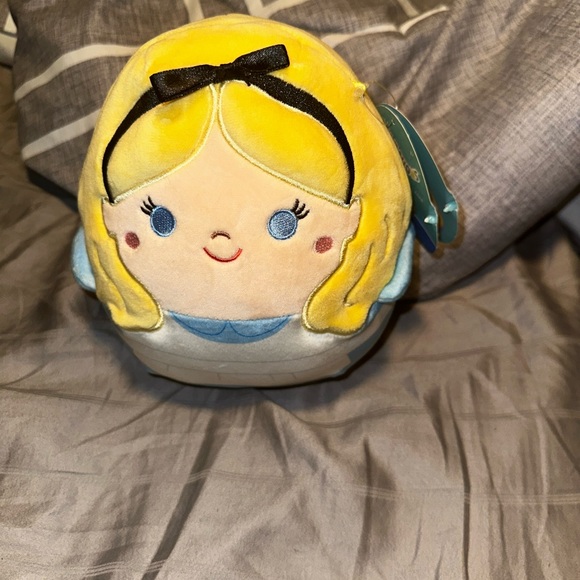 Disnet squishmallow - Picture 1 of 2